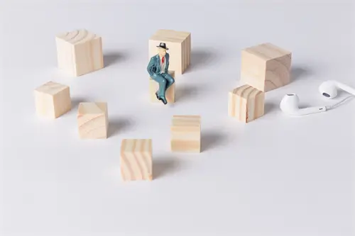 《乱叫》歌词含义是什么